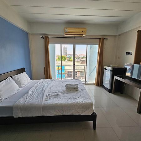 RedDoorz SI FAH at Bangsaen Hotel Ban Rong Khoei Zewnętrze zdjęcie