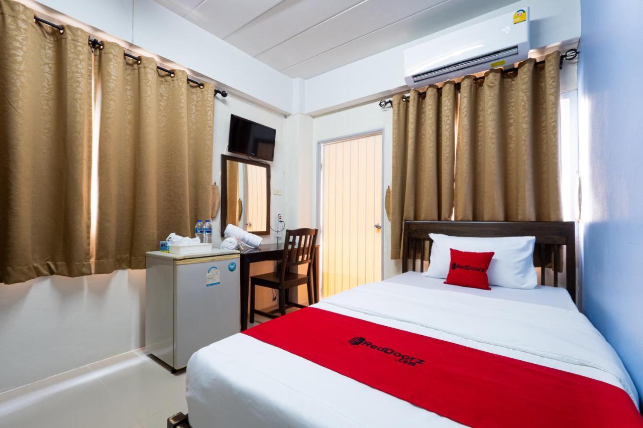 RedDoorz SI FAH at Bangsaen Hotel Ban Rong Khoei Zewnętrze zdjęcie