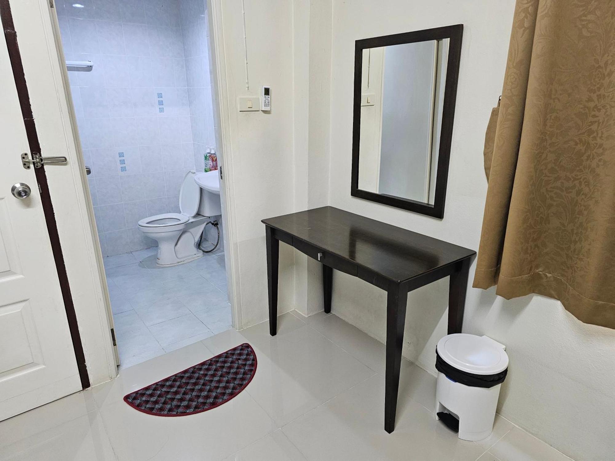 RedDoorz SI FAH at Bangsaen Hotel Ban Rong Khoei Zewnętrze zdjęcie