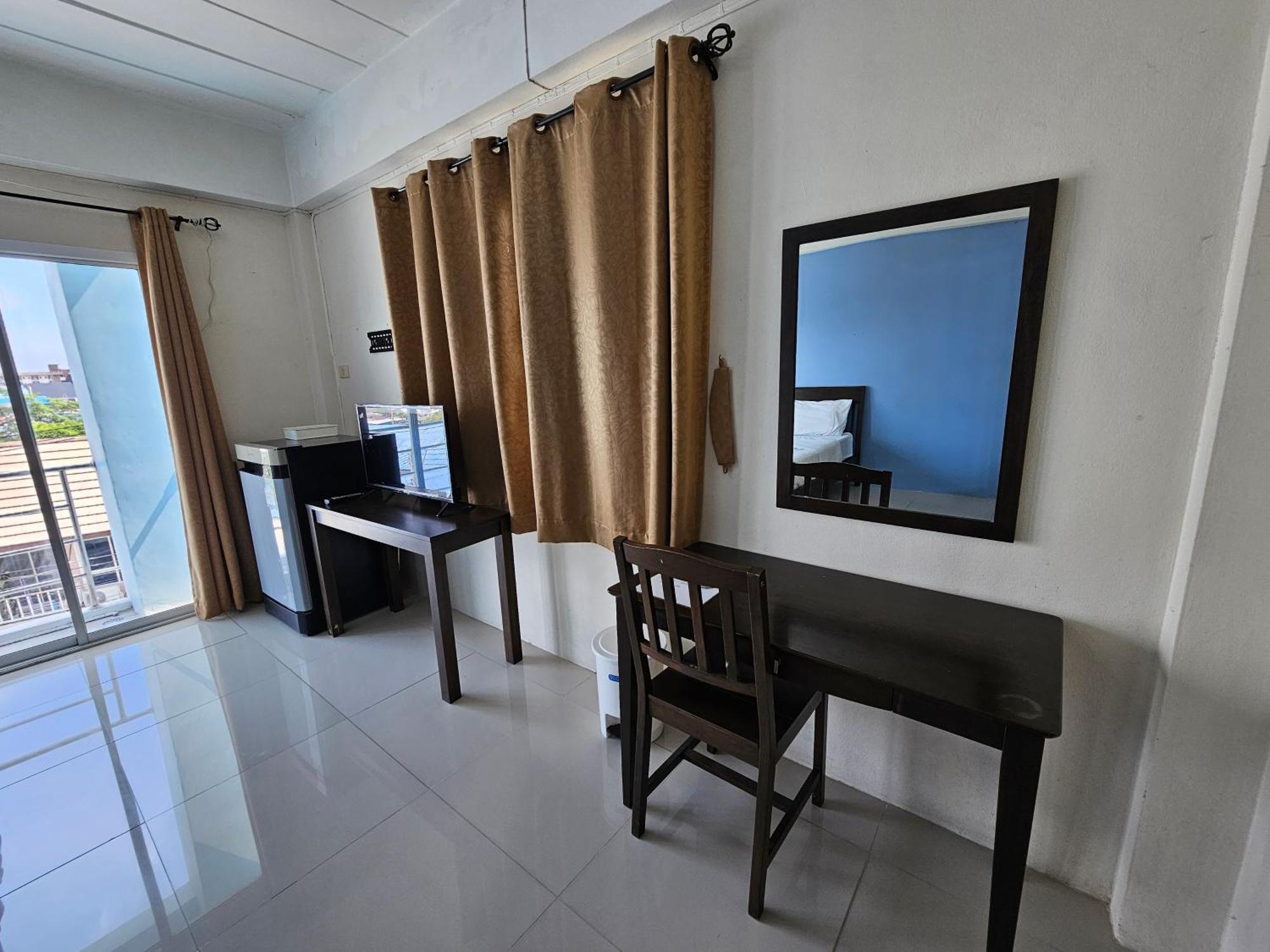 RedDoorz SI FAH at Bangsaen Hotel Ban Rong Khoei Zewnętrze zdjęcie
